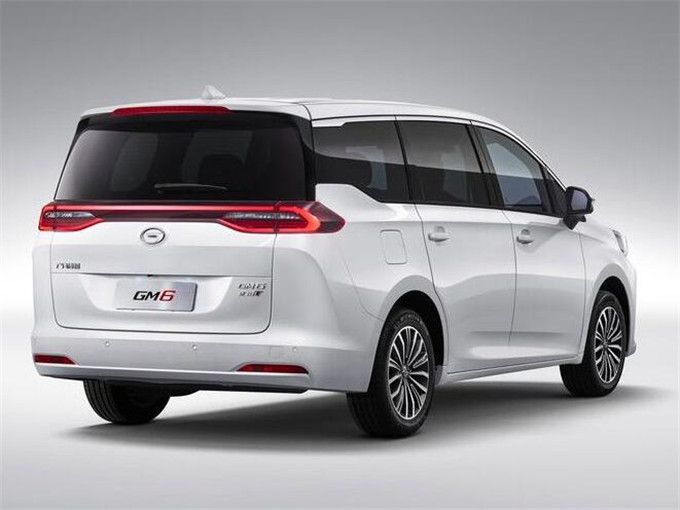 潍坊租车资讯-新手开车容易犯的坏习惯