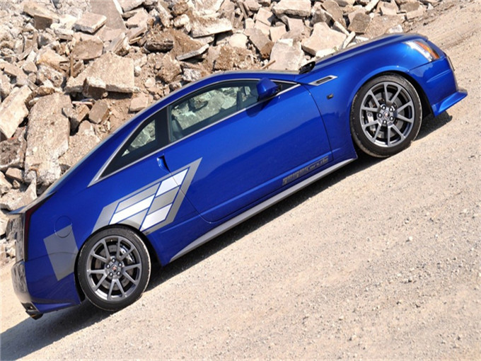 潍坊租车资讯-冬天开车注意事项